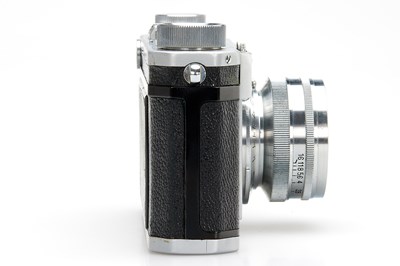 Lot 17 - Nikon M Outfit