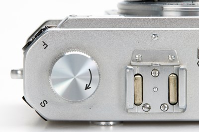 Lot 18 - Nikon S Outfit