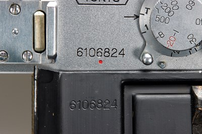 Lot 18 - Nikon S Outfit