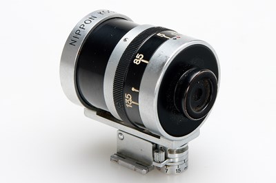 Lot 18 - Nikon S Outfit