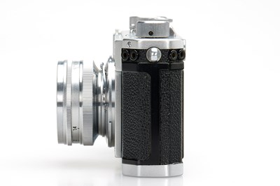 Lot 18 - Nikon S Outfit