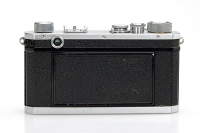 Lot 18 - Nikon S Outfit