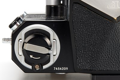 Lot 23 - Nikon F Eyelevel Black Motor Outfit