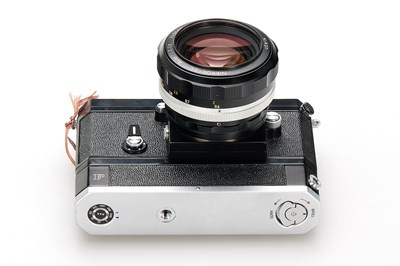 Lot 23 - Nikon F Eyelevel Black Motor Outfit