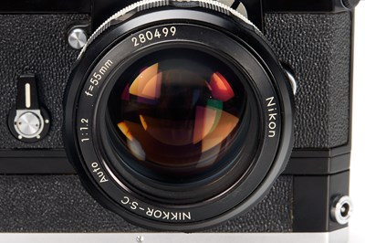 Lot 23 - Nikon F Eyelevel Black Motor Outfit
