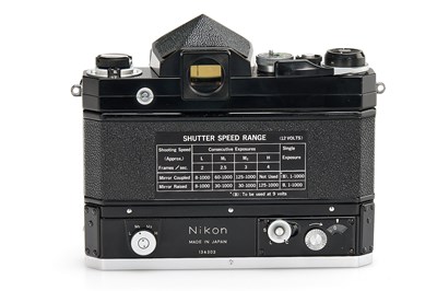 Lot 23 - Nikon F Eyelevel Black Motor Outfit