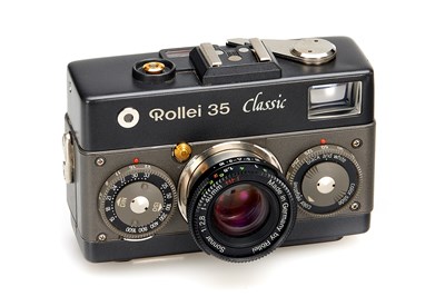 Lot 29 - Rollei 35 Classic Black 'Ian Parker'