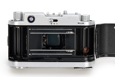 Lot 32 - Robot Royal 36B + Sonnar 2/50mm