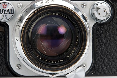 Lot 32 - Robot Royal 36B + Sonnar 2/50mm