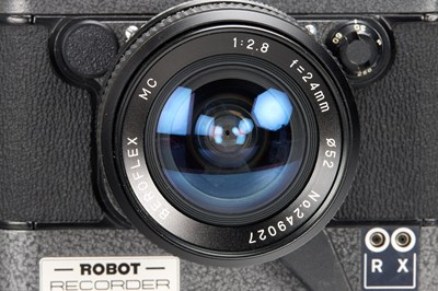 Lot 34 - Robot D4  612-2 Repro Outfit