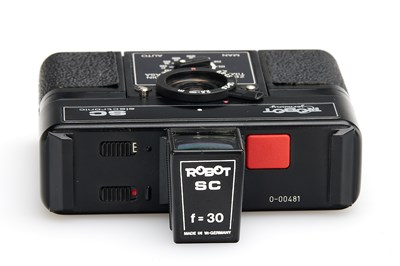 Lot 35 - Robot SC Electronic with 30mm Finder