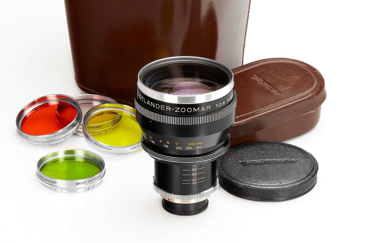Lot 38 - Voigtländer Zoomar 2.8/36-82mm
