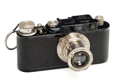 Lot 67 - Leica II Mod. D Black/Nickel + Hektor 2.5/5cm + RAPIDO Rapid Wind