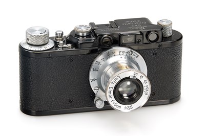 Lot 69 - Leica II Mod. D Black/Chrome Outfit