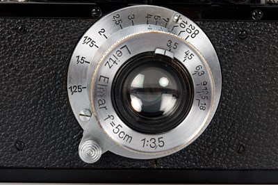 Lot 69 - Leica II Mod. D Black/Chrome Outfit