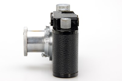 Lot 69 - Leica II Mod. D Black/Chrome Outfit