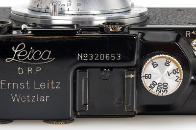 Lot 69 - Leica II Mod. D Black/Chrome Outfit