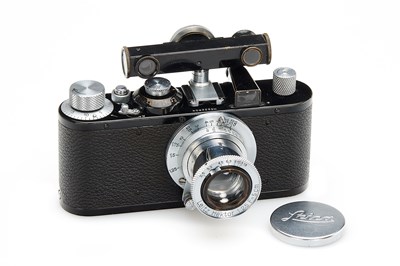 Lot 73 - Leica Standard Black/Chrome + Hektor 2.5/5cm Chrome