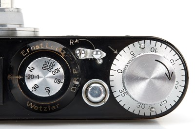 Lot 73 - Leica Standard Black/Chrome + Hektor 2.5/5cm Chrome