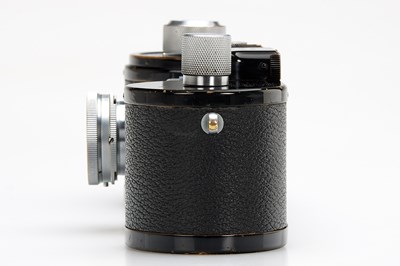 Lot 76 - Leica 250 GG motor-coupled + Summar 2/5cm