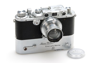 Lot 80 - Leica IIIb + MOOLY 2-Speed