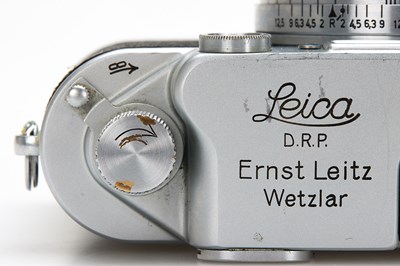 Lot 81 - Leica IIIc + MOOLY-C Chrome no.3508 Preseries