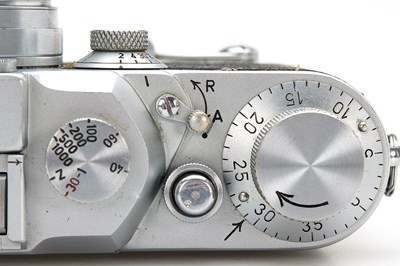 Lot 81 - Leica IIIc + MOOLY-C Chrome no.3508 Preseries