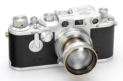 Lot 86 - Leica IIId + Summitar 2/5cm