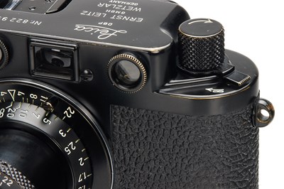 Lot 89 - Leica IIIf Black Paint 'Swedish Army'