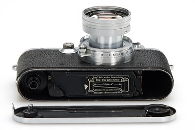 Lot 91 - Leica 72 Wetzlar + Summicron 2/5cm