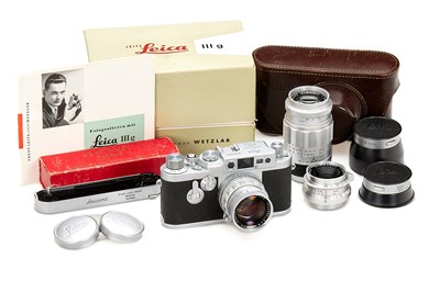 Lot 93 - Leica IIIg Outfit