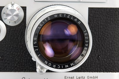 Lot 93 - Leica IIIg Outfit