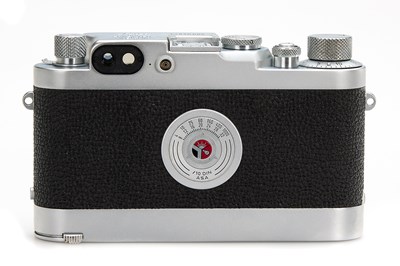 Lot 93 - Leica IIIg Outfit