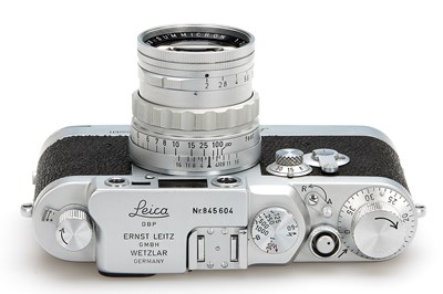 Lot 93 - Leica IIIg Outfit