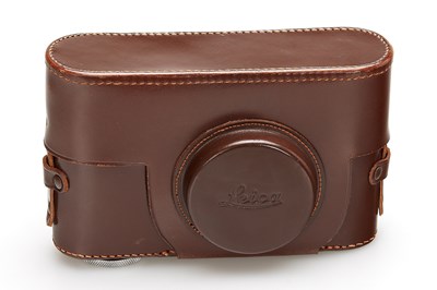 Lot 94 - Leica Ig Outfit