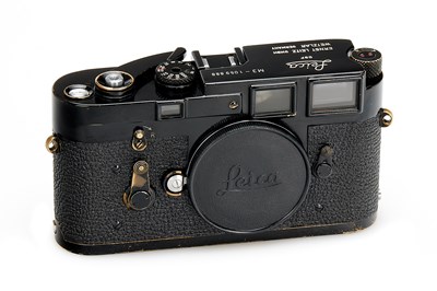 Lot 133 - Leica M3 Black Paint 'Günter Osterloh'