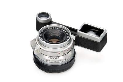 Lot 136 - Leitz Summaron 2.8/35mm 'Bundeseigentum'