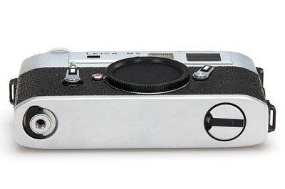 Lot 149 - Leica M5 Chrome 3-Lug