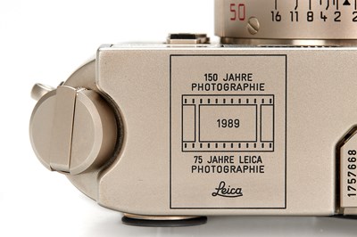 Lot 155 - Leica M6 Platin 150 Jahre Edition