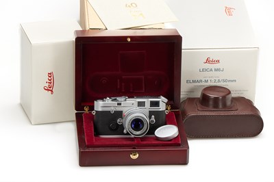 Lot 156 - Leica M6-J Set