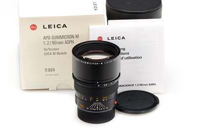 Lot 197 - Leica Apo-Summicron-M 2/90mm 11884