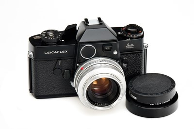 Lot 199 - Leicaflex Black Paint + (Summicron) 2/50mm Chrome