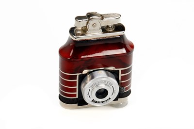 Lot 224 - Kunik Petie Camera Lighter