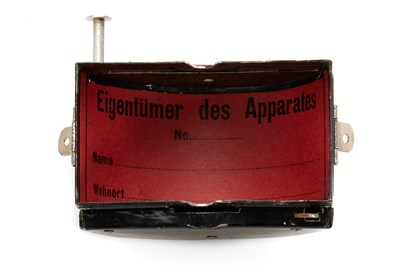 Lot 227 - Neubronner Doppel-Sport Pigeon Camera Replica