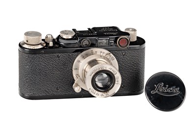 Lot 5 - Leica II Mod.D Black Paint