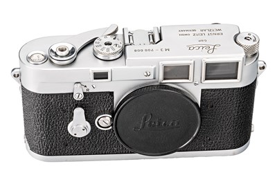 Lot 30 - Leica M3 Chrome No.8