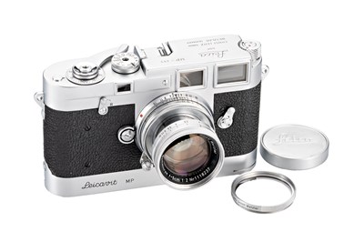 Lot 40 - Leica MP Chrome