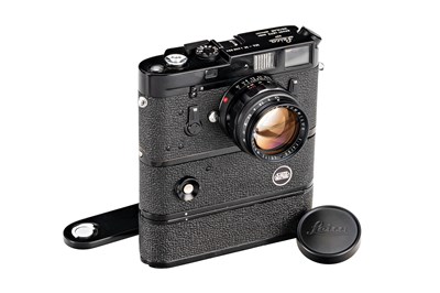 Lot 49 - Leica M4-M Black Paint outfit