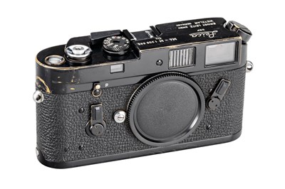 Lot 50 - Leica M4-M Da Black Paint