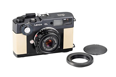 Lot 54 - Leica CL Presentations-Camera + Elmarit-C 2.8/40mm